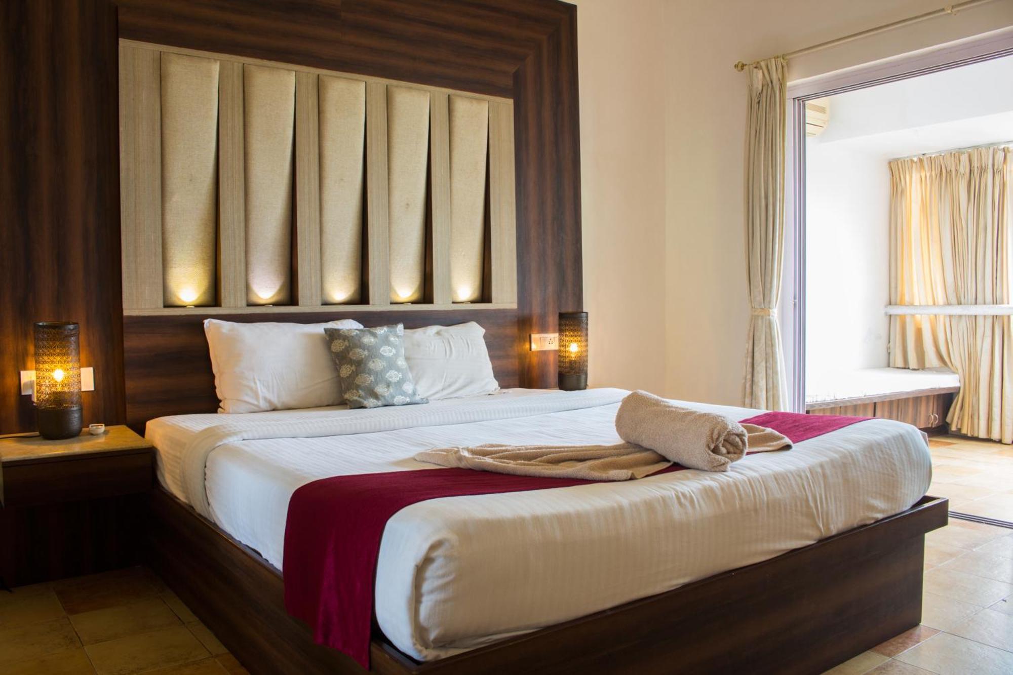 Shikara Resort 3*